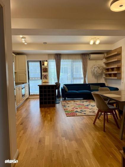Apartament cu 3 camere semidecomandat în 13 Septembrie