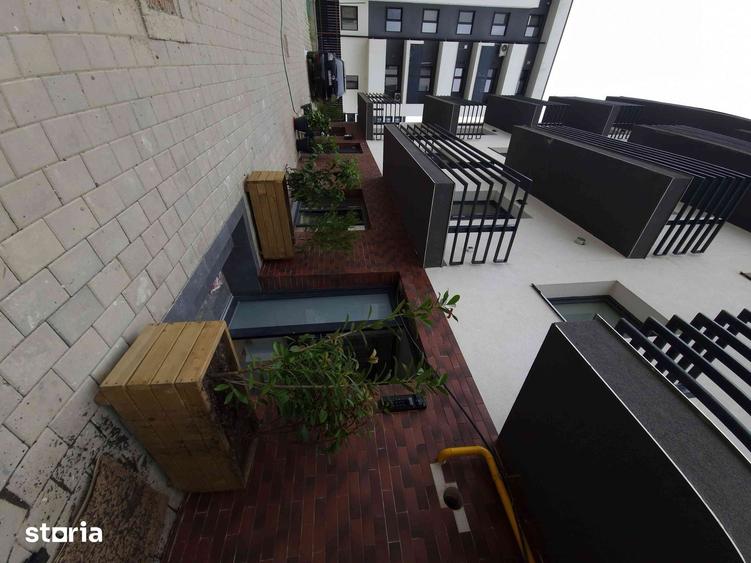 Apartament cu 3 camere decomandat în Socola