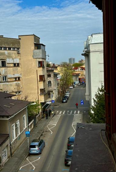 OPORTUNITATE ! Apartament mare 5 Camere zona premium ! INVESTITIE - 4