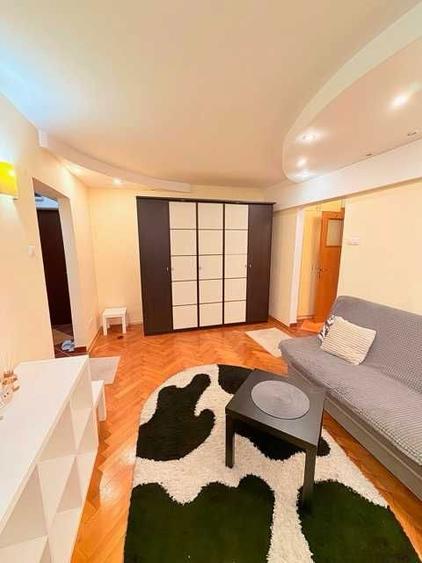 Apartament de inchiriat - 2 camere - Bulevardul Basarabia/ Piata Muncii - 2