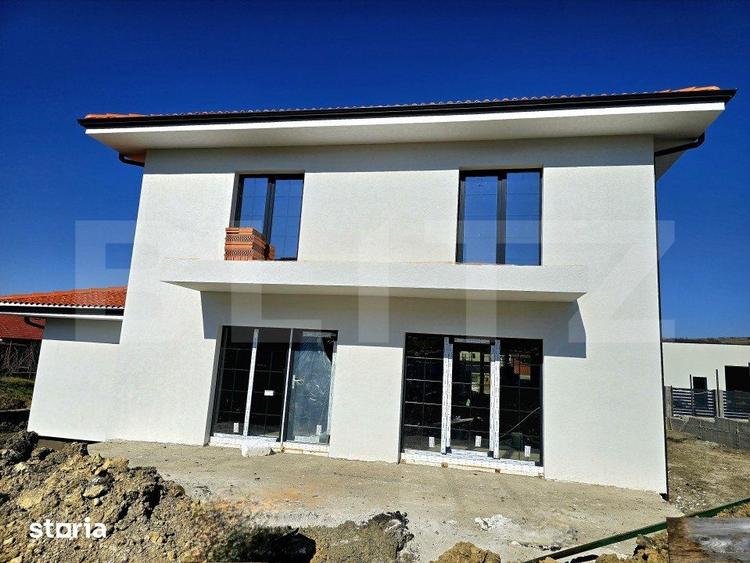 Casă cu 4 camere cu Teren 500 Mp în Chinteni