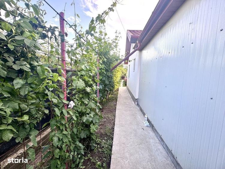 Casă cu 3 camere în Tulucești