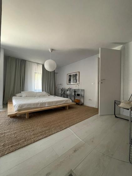 Apartament cu 2 camere semidecomandat în Colentina