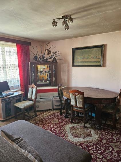 Apartament cu 2 camere nedecomandat în Central