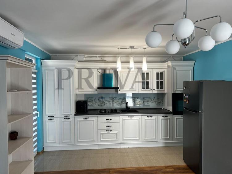 Apartament cu 3 camere decomandat, mobilat în Aradului