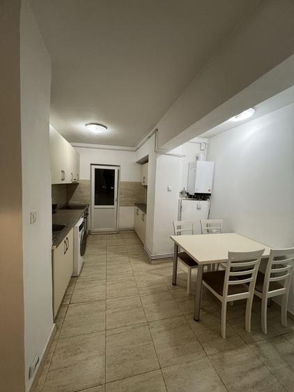 Apartament cu 2 camere decomandat, mobilat în Mărăști