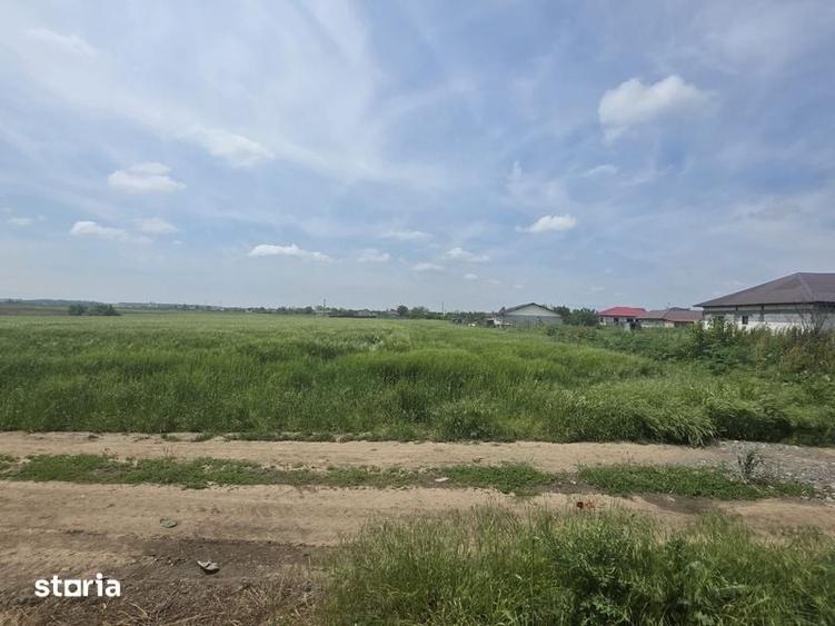 Teren de 2000 mp, în Fundeni