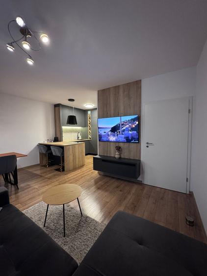 Apartament cu 2 camere decomandat, mobilat în Avantgarden