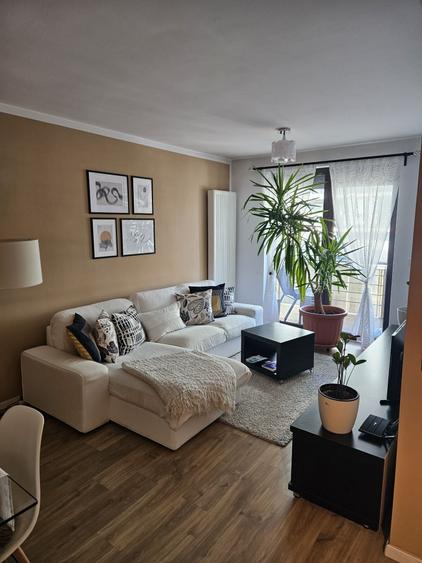 Apartament cu 2 camere decomandat în Diamant