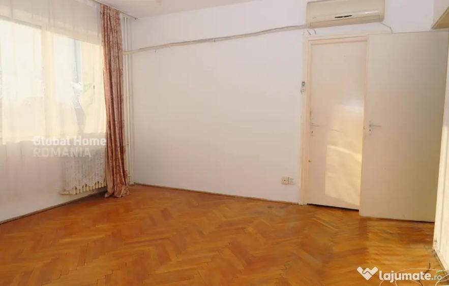 Apartament cu 3 camere semidecomandat în 1 Mai