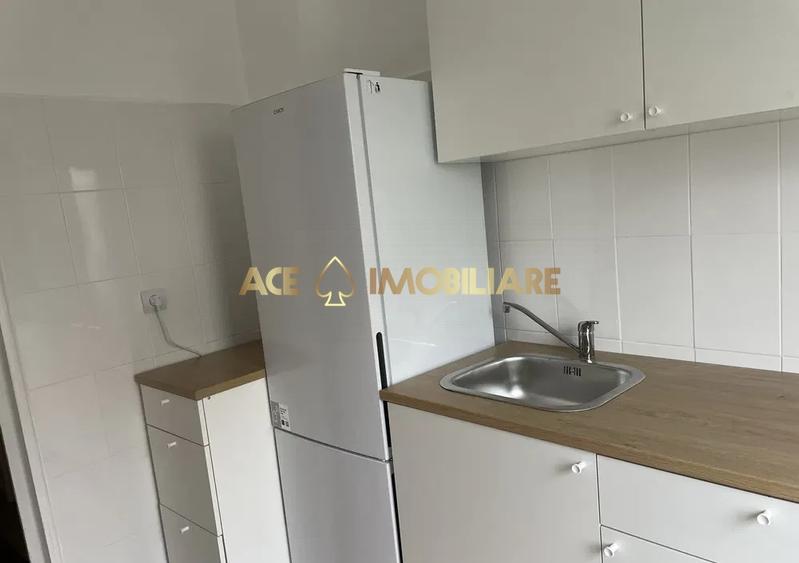 Apartament cu 2 camere decomandat, mobilat în Titan