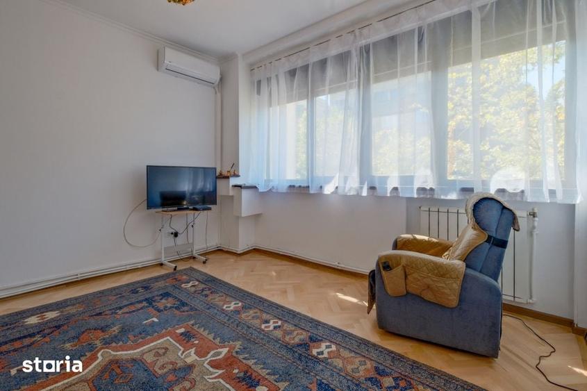 Apartament cu 5 camere în Eminescu