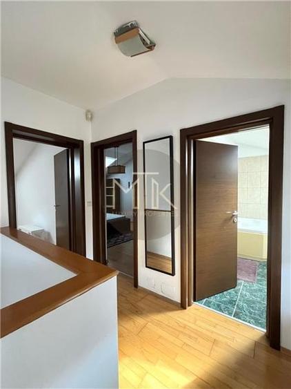 Duplex cu 4 camere cu Canalizare în Pipera