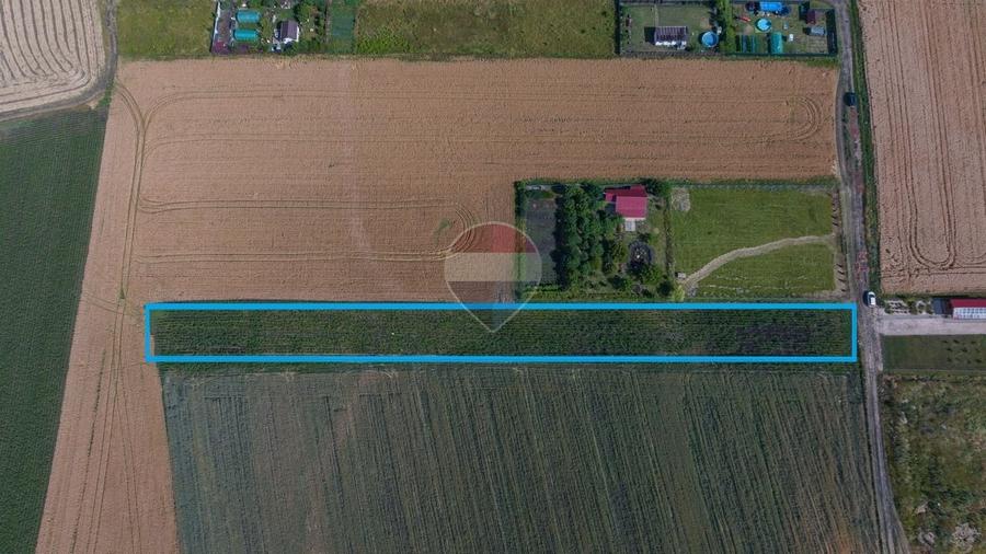 Teren Construcții intravilan de 2200 mp, în Nord
