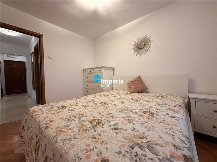 Apartament cu 2 camere decomandat în Central