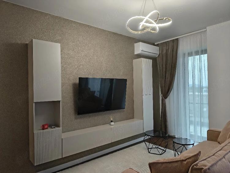 Apartament cu 2 camere decomandat în Central