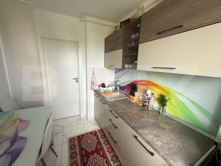 Apartament cu 2 camere decomandat, mobilat în Republicii