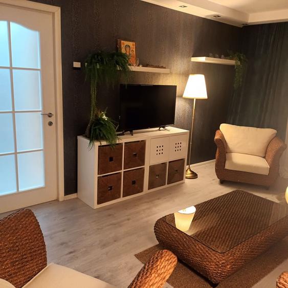 Apartament cu 2 camere decomandat în Tei