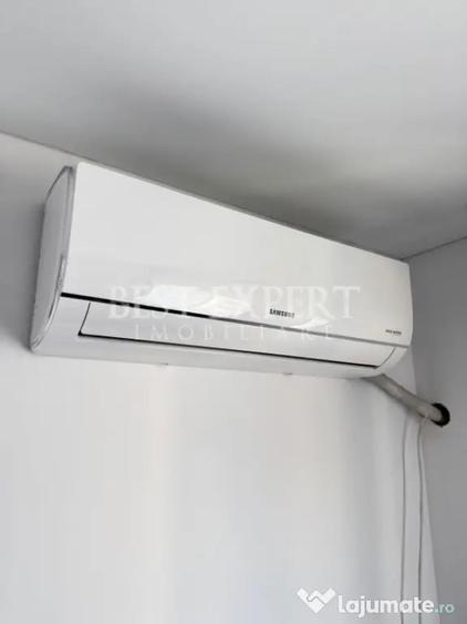 Apartament cu 2 camere decomandat în Titan