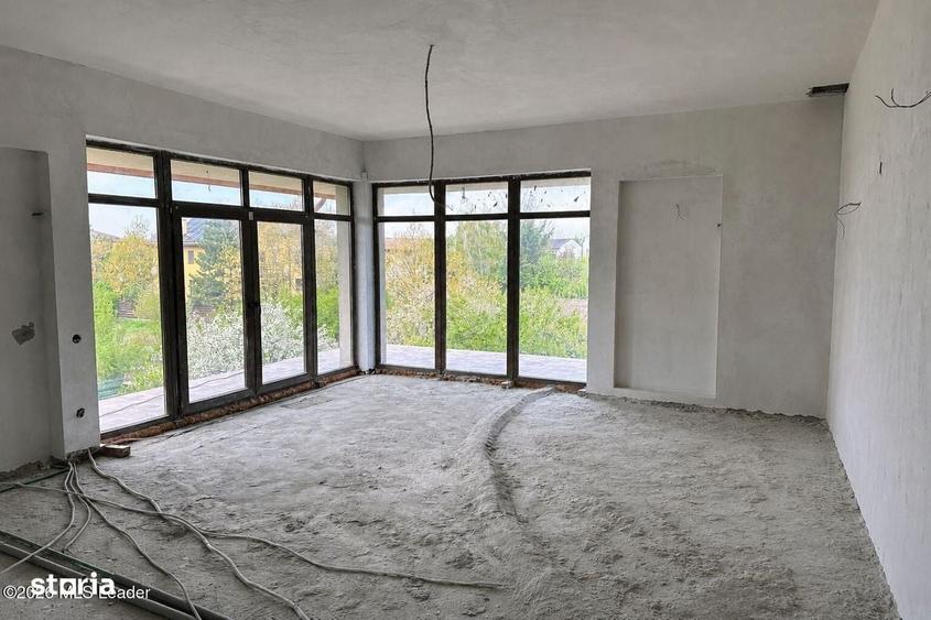 Casă cu 4 camere în Tamași