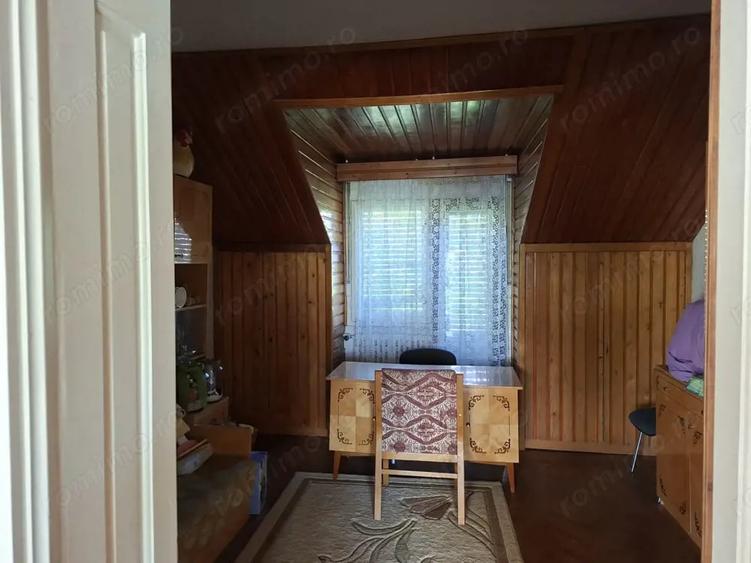 Casă cu 6 camere cu Teren 1000 Mp în 14 Mai