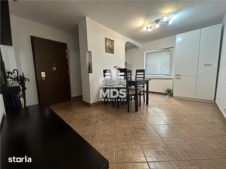 Apartament cu 3 camere decomandat în Steaua