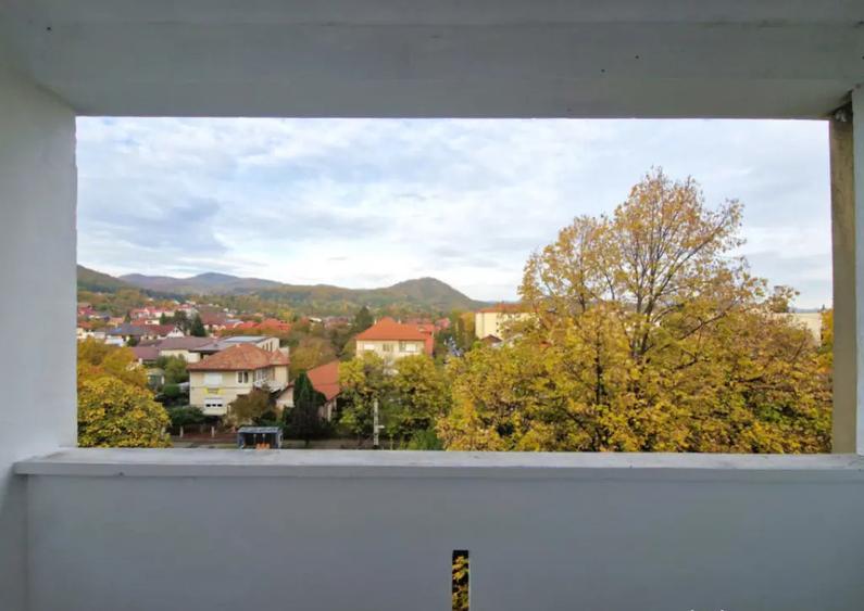 Apartament 3 camere, 67 mp, zona Iuliu Maniu - 2