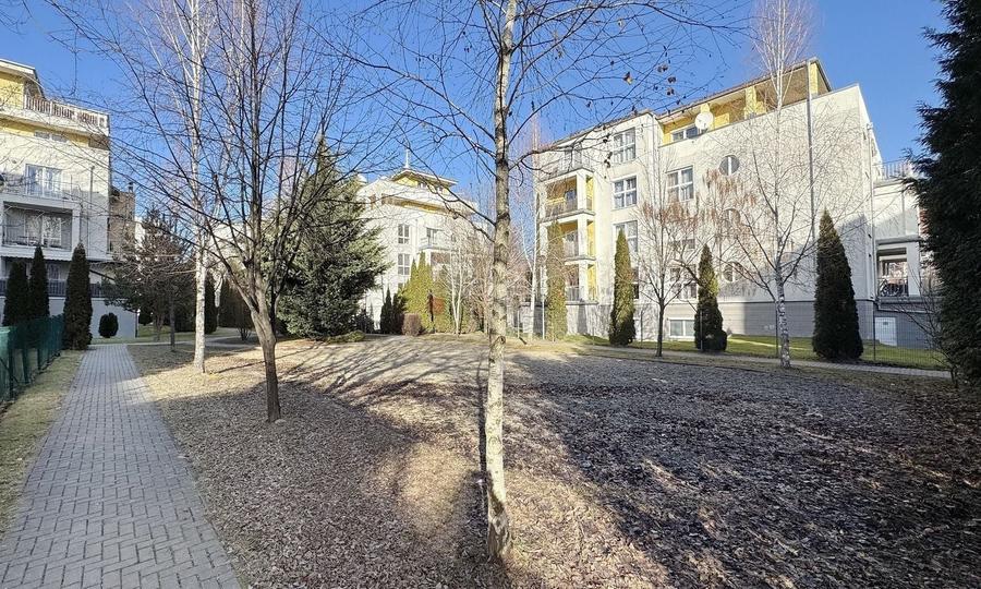 Complex Avantgarden 1 - 6