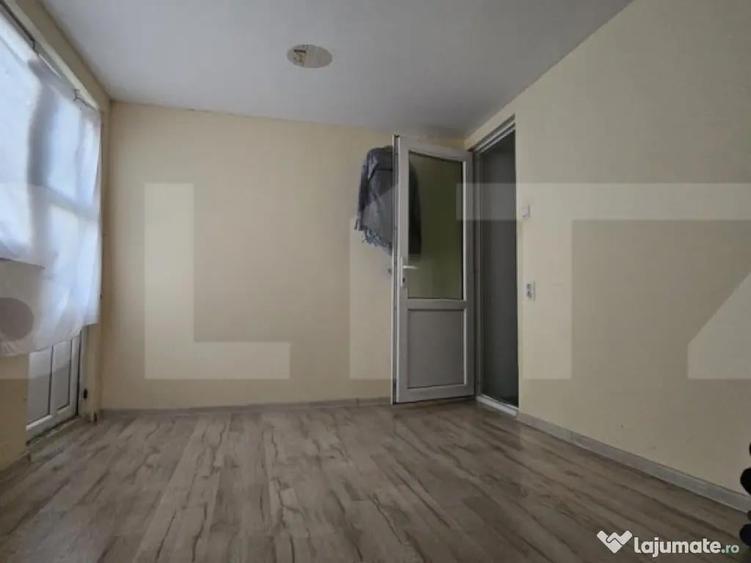 Casuta de vis parter + mansarda, la cheie, 5 camere, 20 km d - 3