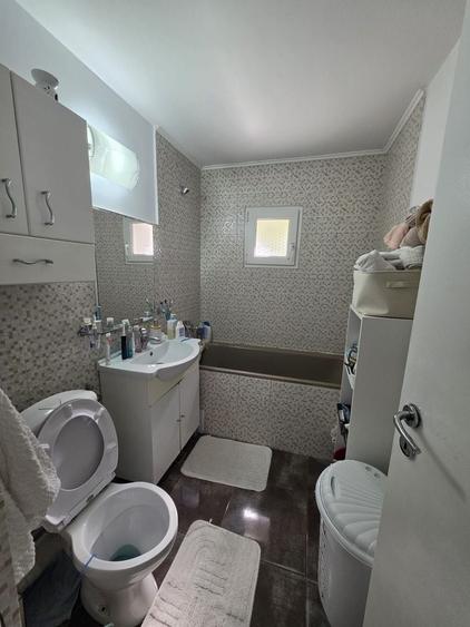 Apartament cu 3 camere decomandat, mobilat în Mărăști