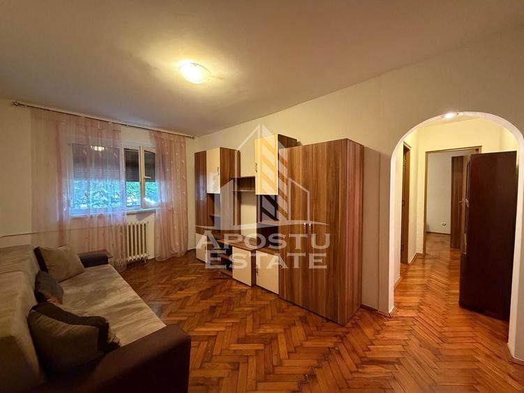 Apartament 3 camere de vanzare, parter, zona Dacia, Timisoara - 1