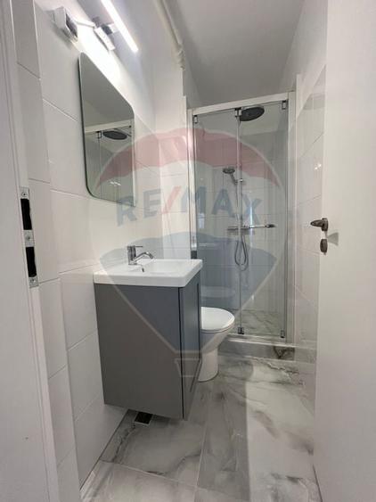 Apartament cu 4 camere de închiriat în zona Polivalenta - 5