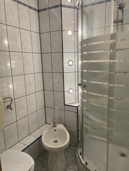 Apartament cu 3 camere, cartier Noua - 11
