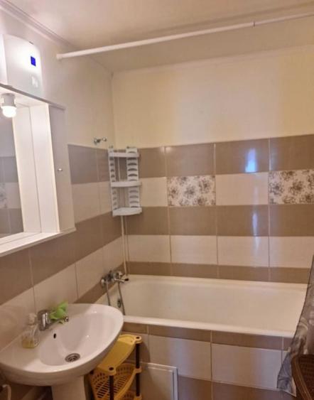 Apartament cu 2 camere, 53 mp, decomandat, etaj intermediar, zona Golden Tulip - 6