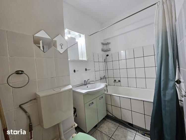 Apartament cu 2 camere decomandat în Piața Centrală