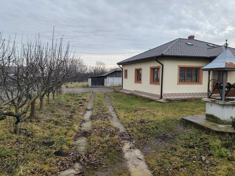 Casa in sat Lisna,comuna Suharau - 6