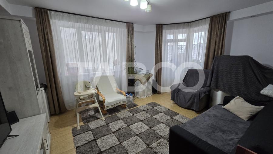 Apartament de vanzare decomandat 64mp 3 camere si balcon Turnisor - 1