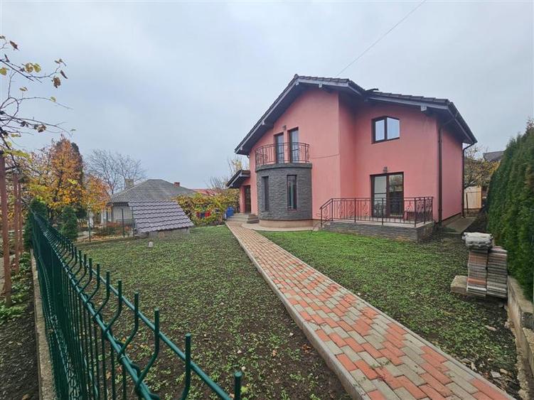 Vila de vanzare , Valea Lupului, 1 decembrie - 1