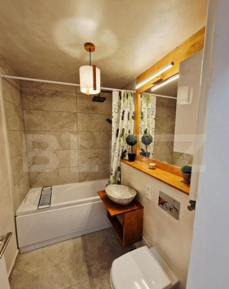 Apartament cu 3 camere la cheie, zona centrala - 4