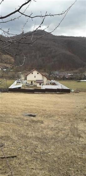 Teren de vanzare in Slanic Moldova - 1