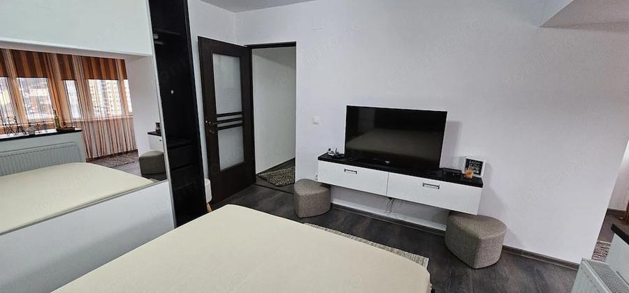 Inchiriez apartament 3 cam cf 1 decomandat ,Central - 7