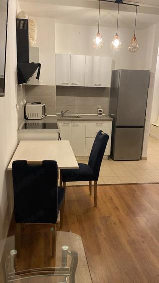 Apartament cu 2 camere semidecomandat în Mihai Bravu