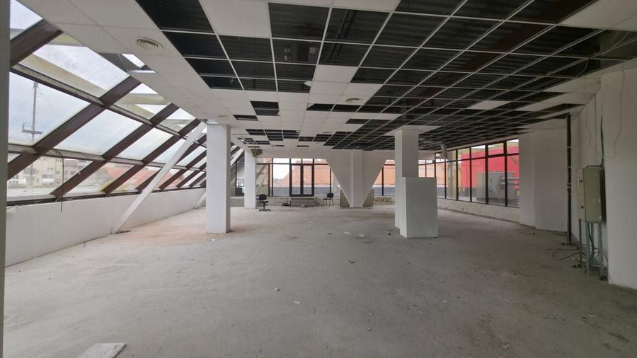 Spatiu comercial/cladire birouri in centrul Timisoarei - 19