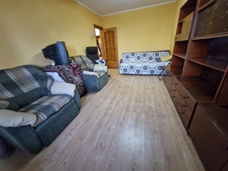 2 camere decomandat 51mp etaj 2 zona Nicolina Lidl - 1