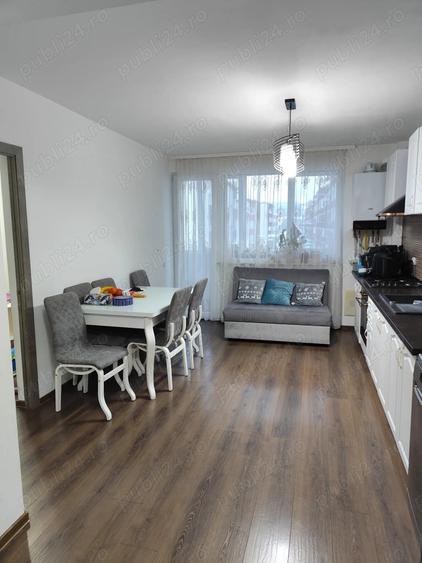 Inchiriez apartament cu 3 camere in Flore?ti, zona Porii - 1