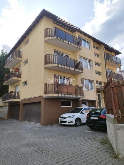 Apart 3 camere la mansarda(2 dormitoare + 1 living cu bucatarie) str. M. Eliade