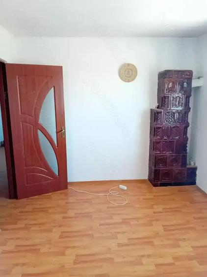 Vand apartament cu doua camere - 1