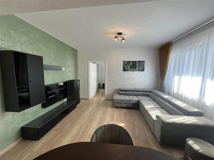 Ap de lux 2 cam, etaj 2(lift), bloc 2024, parcare, Complex Valcom - 1