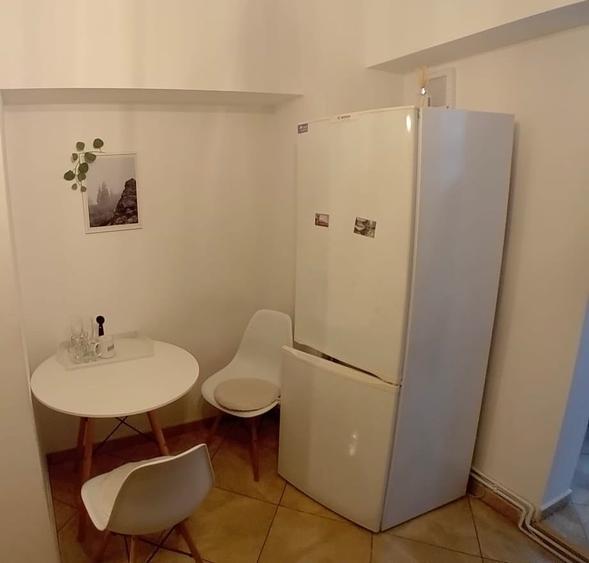 Calea Calarasilor,imobil monolit,stradal,CENTRALA TERMICA proprie,utilat complet - 8