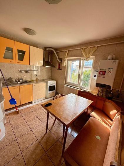3 camere de inchiriat Apusului - 5